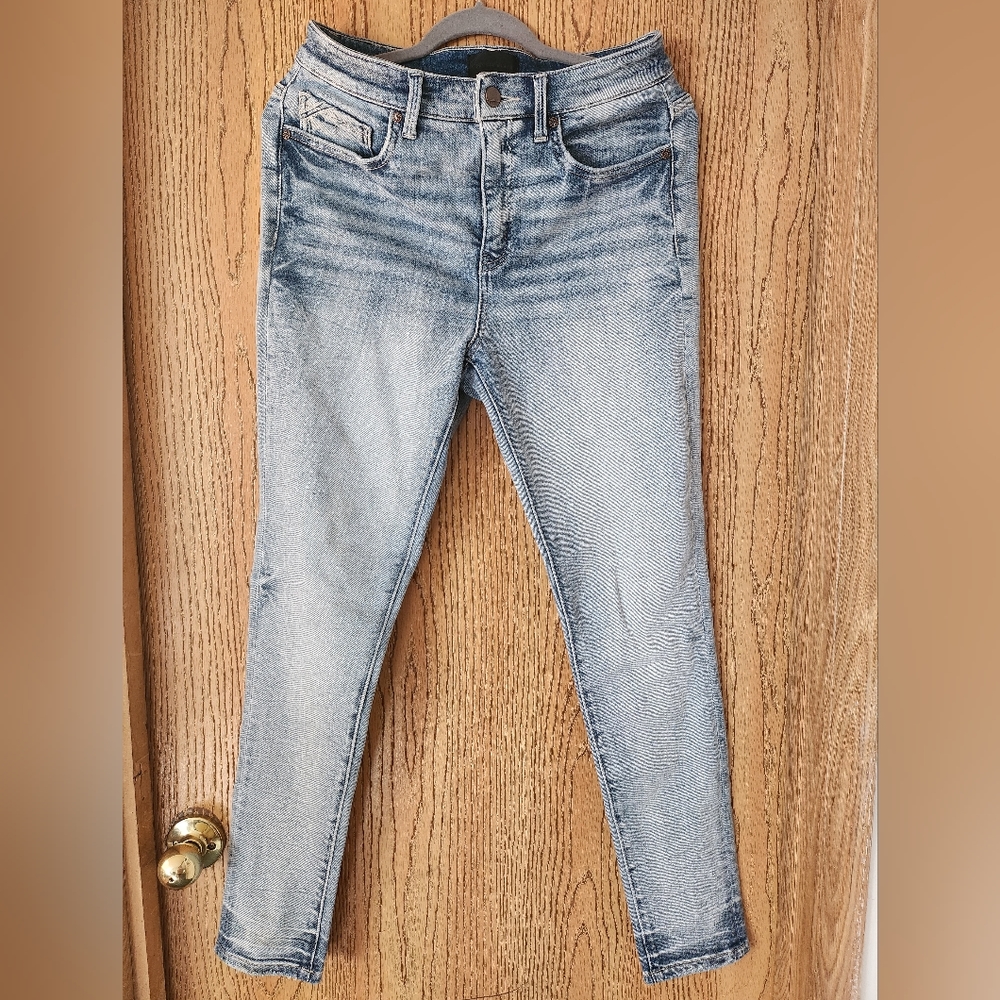 Buckle black high rise skinny jeans NWOT size 28